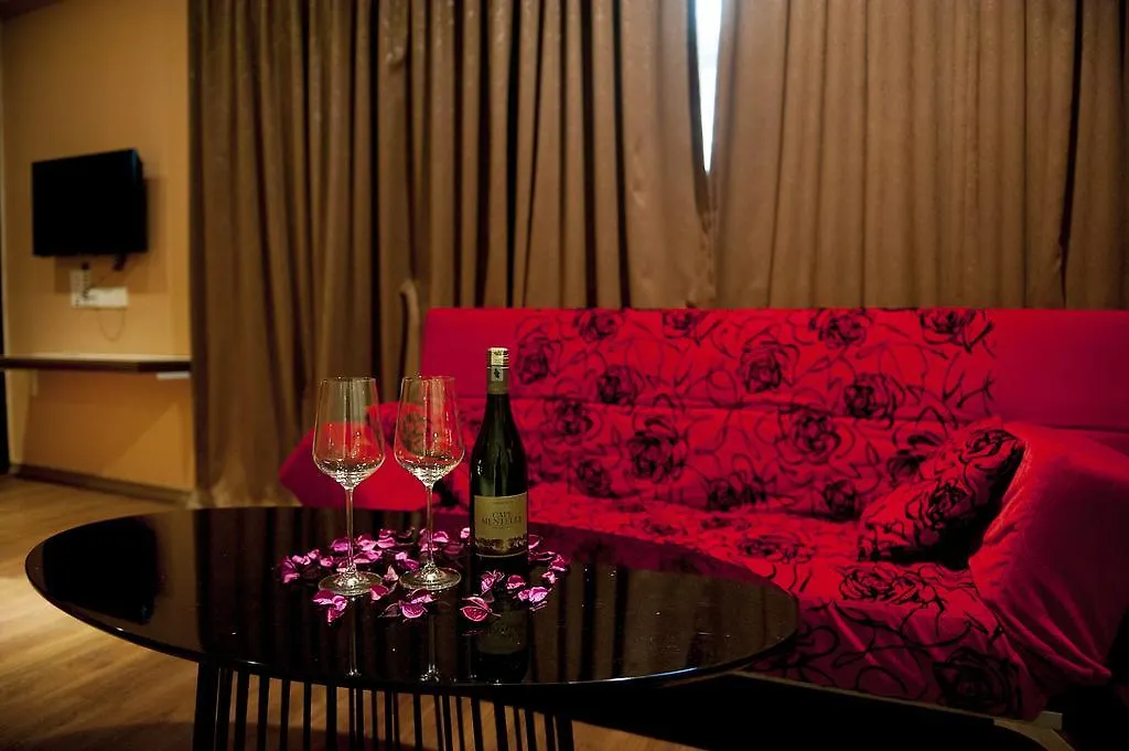 Apple Hotel Penang Джорджтаун