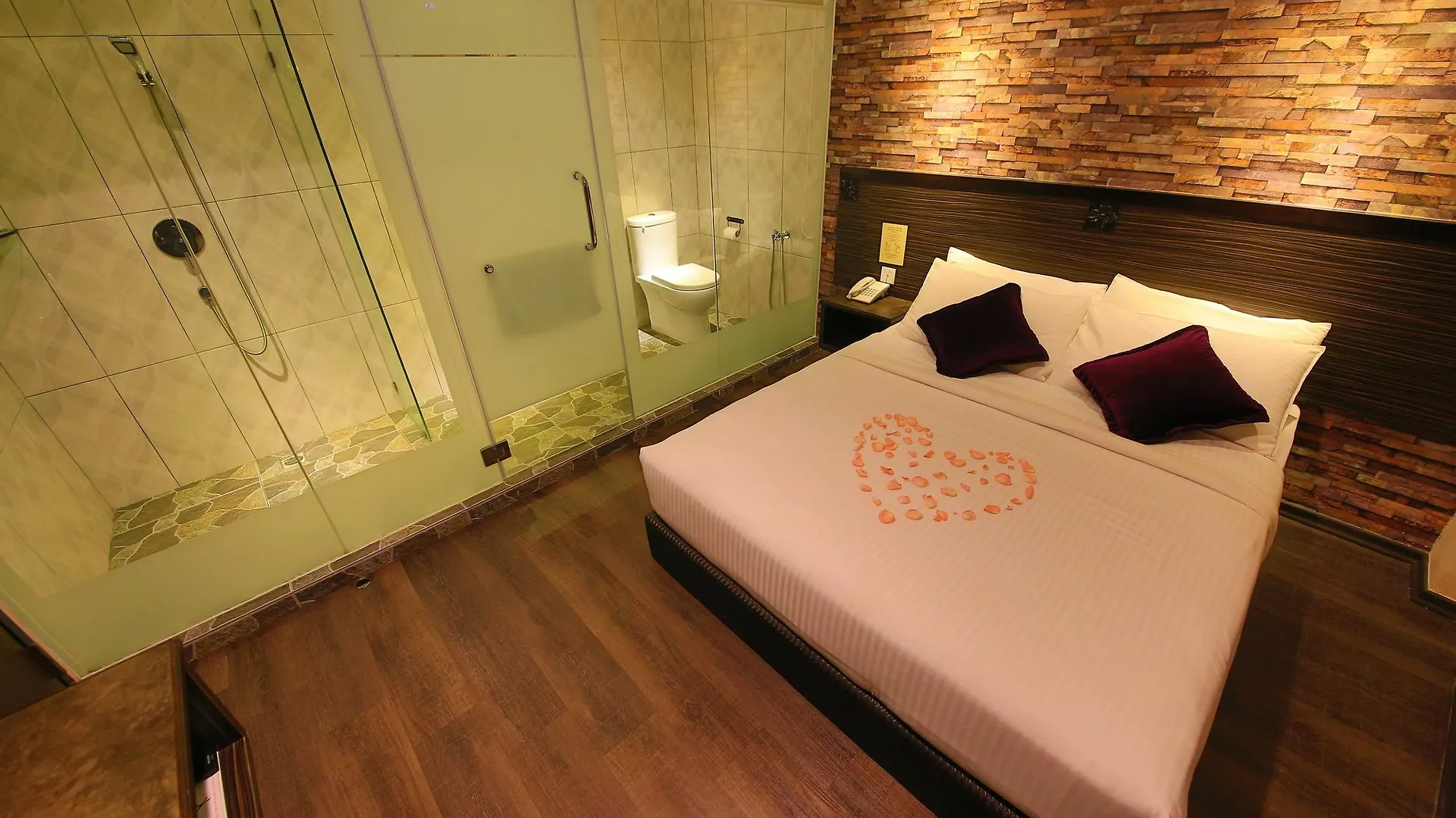 Q Collection Macalister Formerly Known As Apple Hotel Penang Джорджтаун 3*,  Малайзия